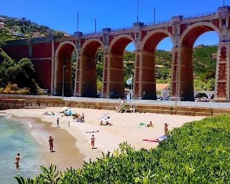 Tresor D Antheor- Bord De Mer Saint-Raphaël Exterior foto